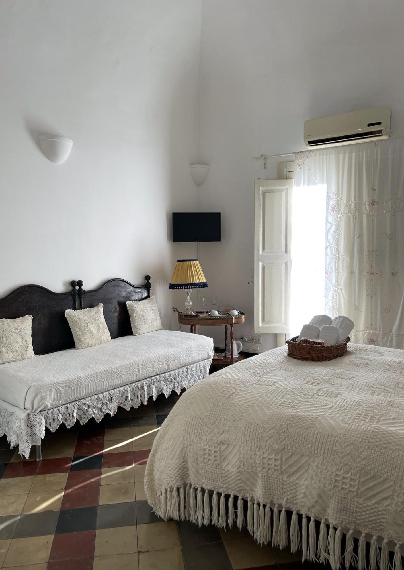 Fera O' Luni Bed & Breakfast